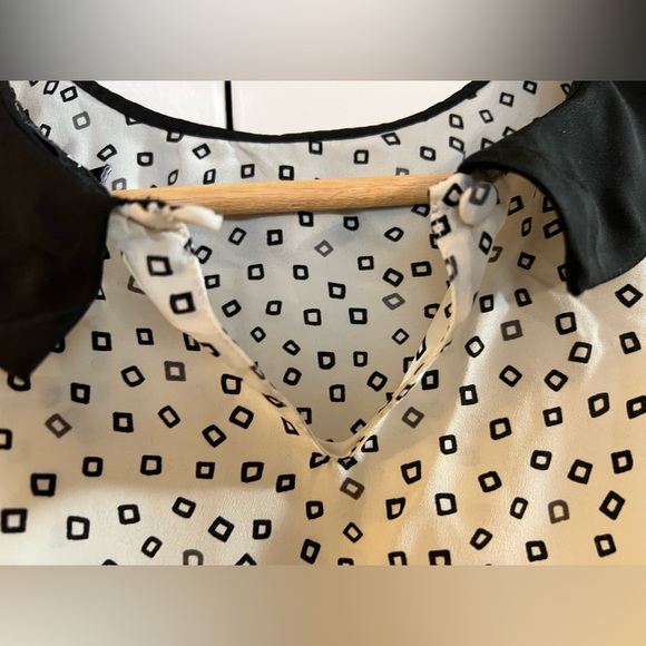 Jacob Blouse - White/Black - Picture 7 of 10